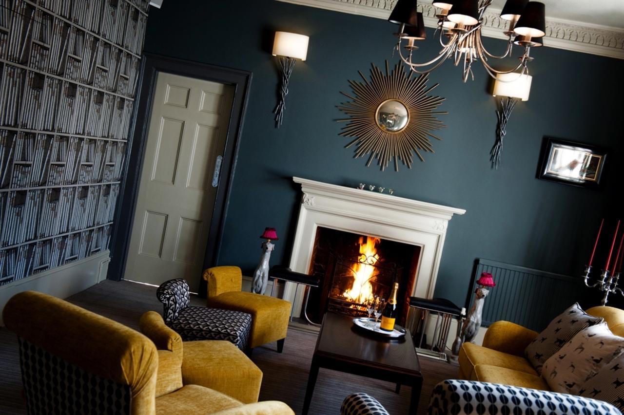 Worldhotels Distinctive Woughton House Hotel Milton Keynes Dış mekan fotoğraf