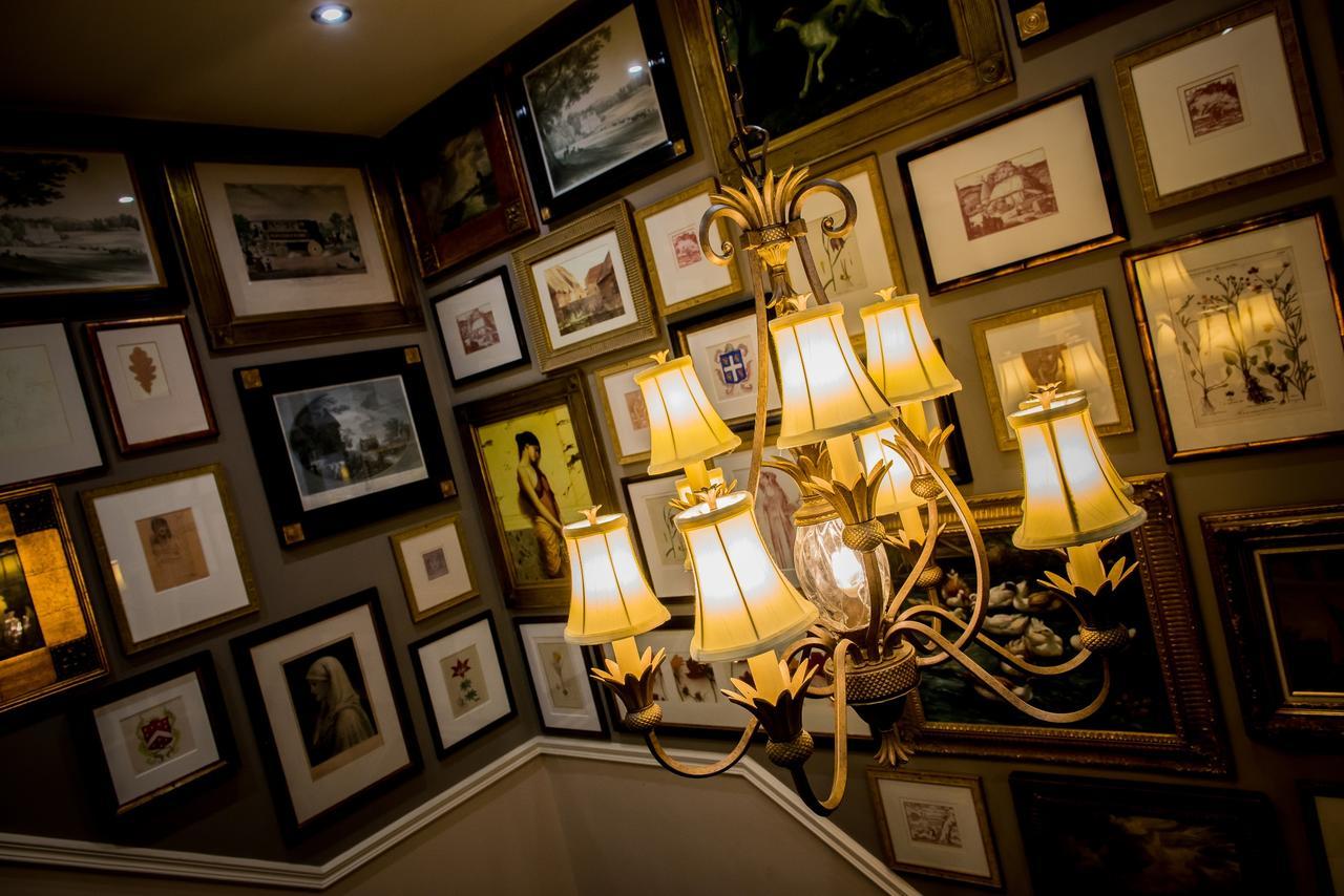 Worldhotels Distinctive Woughton House Hotel Milton Keynes Dış mekan fotoğraf