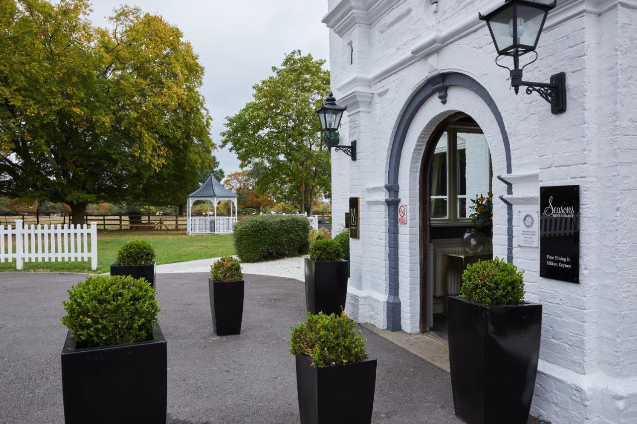 Worldhotels Distinctive Woughton House Hotel Milton Keynes Dış mekan fotoğraf