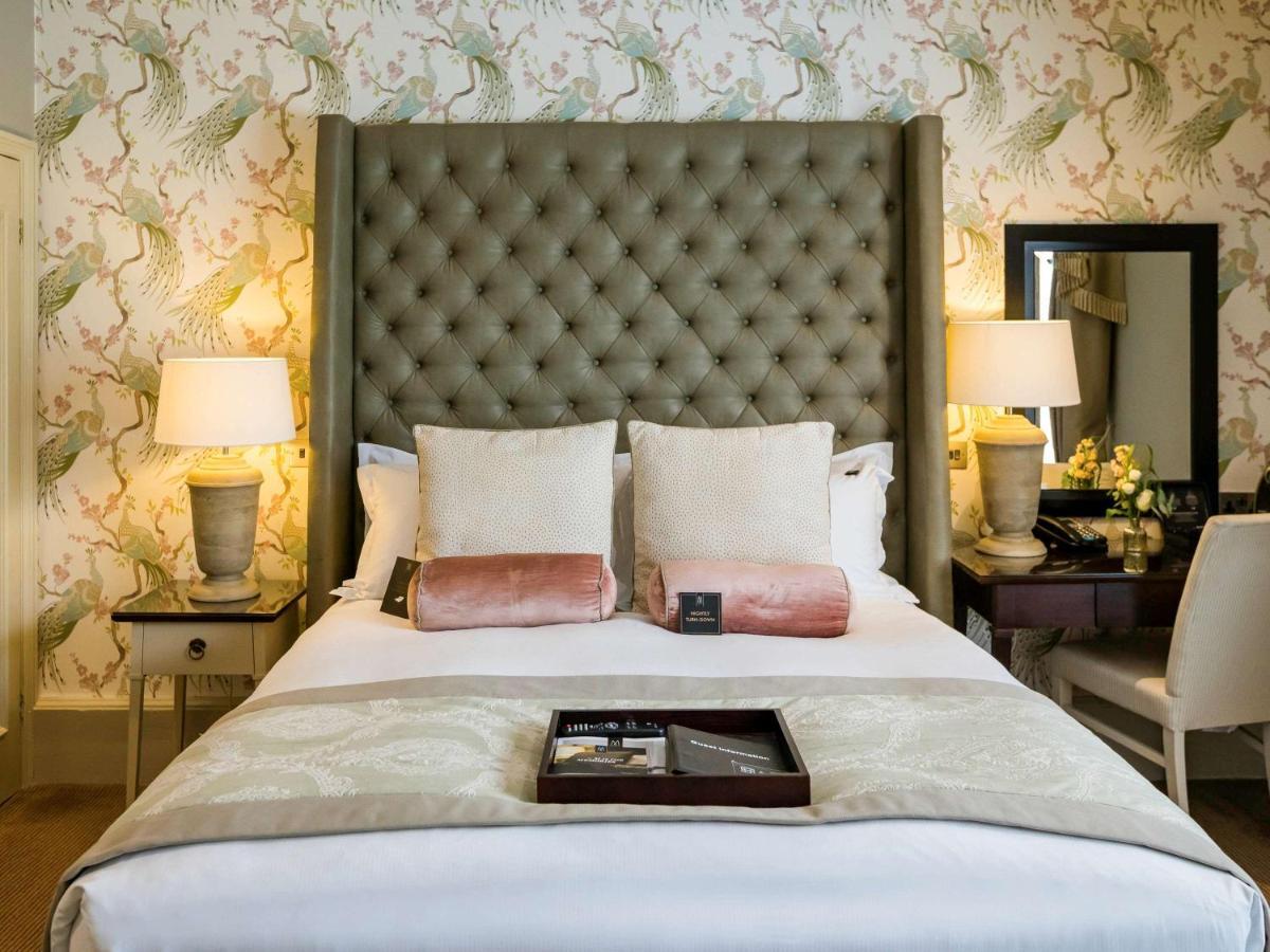 Worldhotels Distinctive Woughton House Hotel Milton Keynes Dış mekan fotoğraf