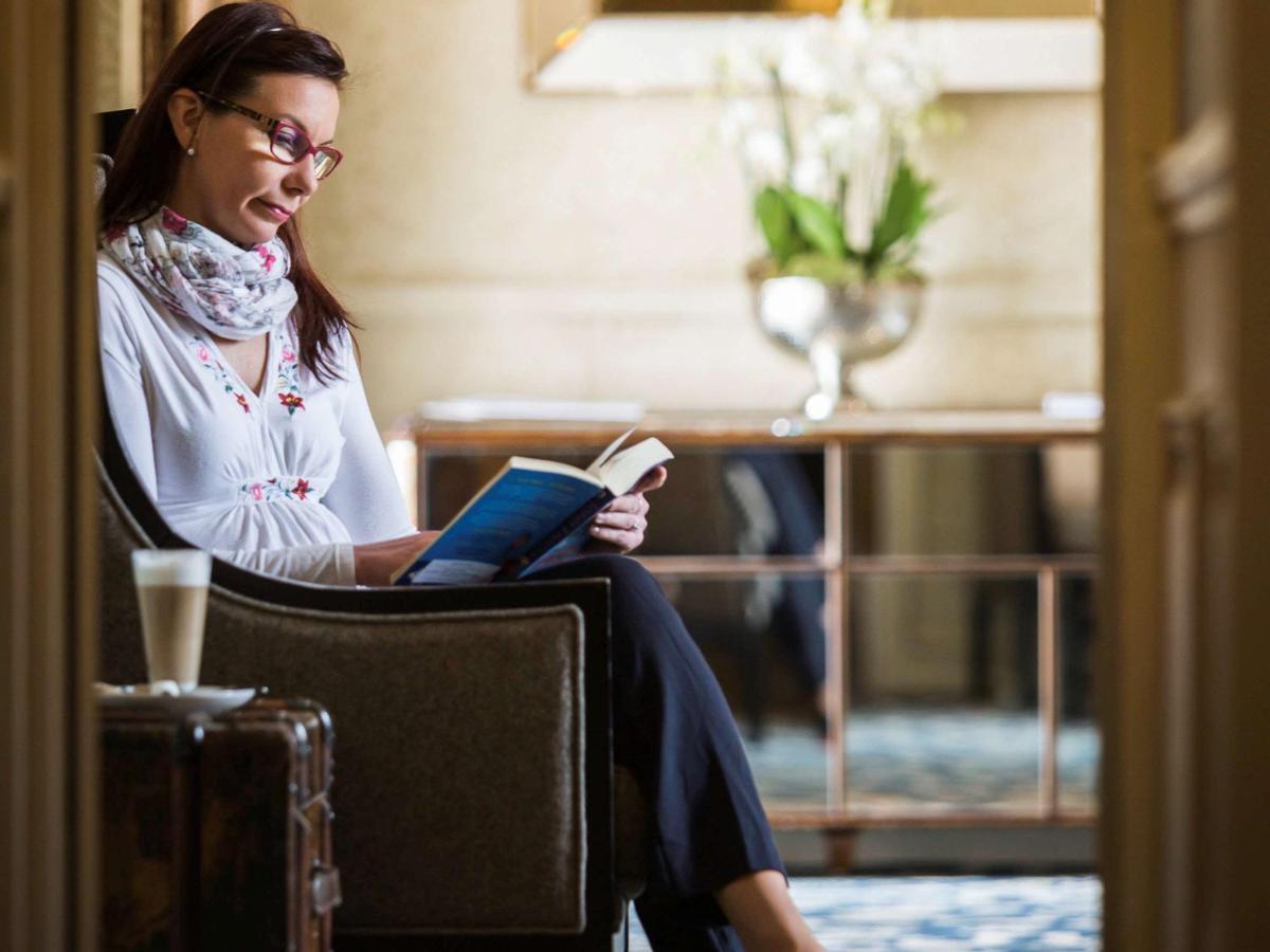 Worldhotels Distinctive Woughton House Hotel Milton Keynes Dış mekan fotoğraf