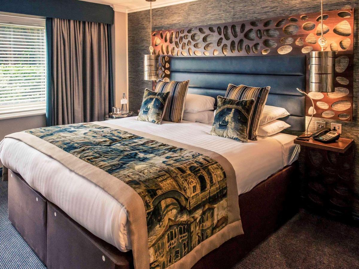 Worldhotels Distinctive Woughton House Hotel Milton Keynes Dış mekan fotoğraf